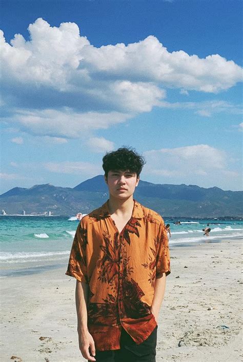 Hot boy bóng rổ có góc nghiêng cực phẩm giống Noo Phước Thịnh thân hình 6 múi Ngôn tình đời