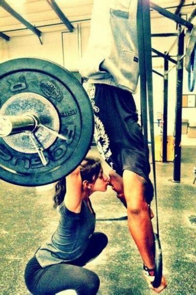 Kissing In The Gym Fit Couples Crossfit Couple Fit Couple