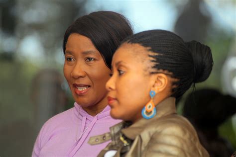 Winnie And Nelson Mandela Daughters