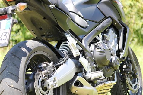 Prova Honda CB650F Naked Divertente PERFORMANCEMAG IT