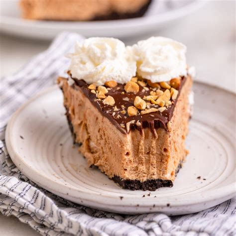 The Best Chocolate Peanut Butter Pie Recipe Confessions Of A Baking Queen