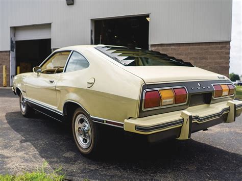 For Sale at Auction: 1976 Ford Mustang Mach 1 for sale in Auburn, IN / classiccarsbay.com