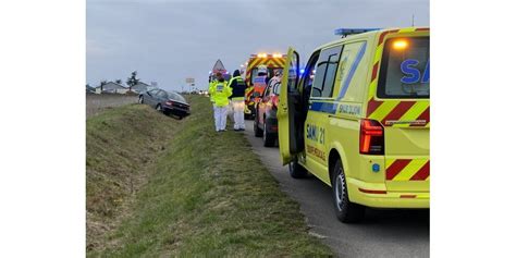 Asnières Lès Dijon Accident Sur La M974 Une Voiture Fait Une Sortie