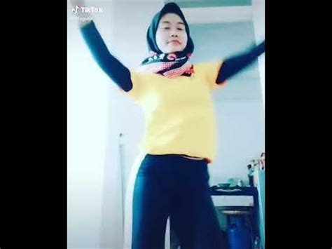 memek cantik ketat memek tembem basah bergaris youtube