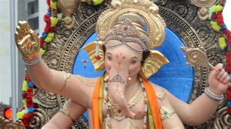 Ganesh Chaturthi 2021 Why Vinayaka Is Worshiped At Home Every Year On