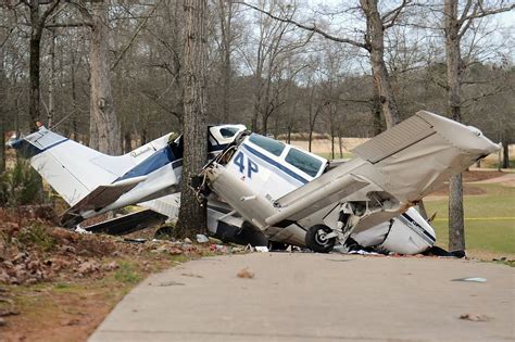 Fatal U S Small Plane Accidents Declined In 2015 Wsj