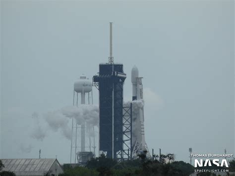 SpaceX Falcon 9 launches latest Starlink mission - NASASpaceFlight.com