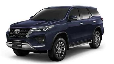 Toyota Fortuner Facelift Breaks Cover Gets Bolder Styling Cues Ht Auto