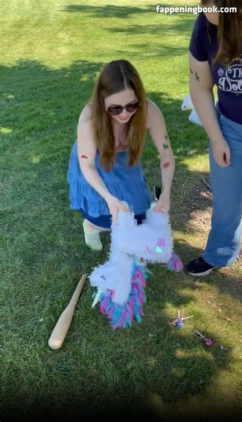 Jenny Nicholson Nude OnlyFans Leaks Fappening FappeningBook