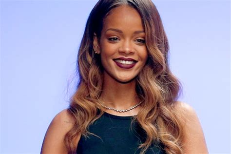 Rihanna Is Named Harvard University Humanitarian Of The Year Entertainment News The