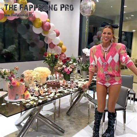 Kate Beckinsale With Dildo At Her 50th Birthday 19 Photos GIFs The Fappening