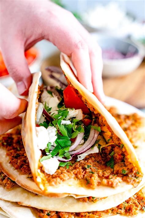 Lahmacun T Rkische Pizza Rezept Von Gernekochen De