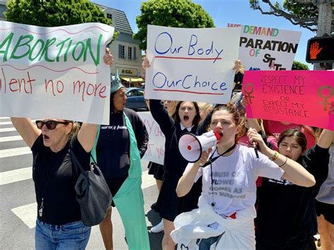 「女性の基本的な権利」「違憲」中絶禁止法に全米で抗議デモ 写真特集16 毎日新聞