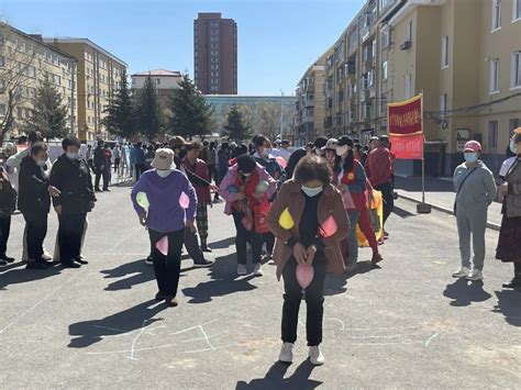 【基层动态】卫东街道九千三社区举办“五老”人员和国企退休职工专场居民趣味运动会澎湃号·政务澎湃新闻 The Paper