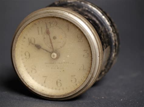 Bonhams A Phinny Walker Keyless Rewind Clock