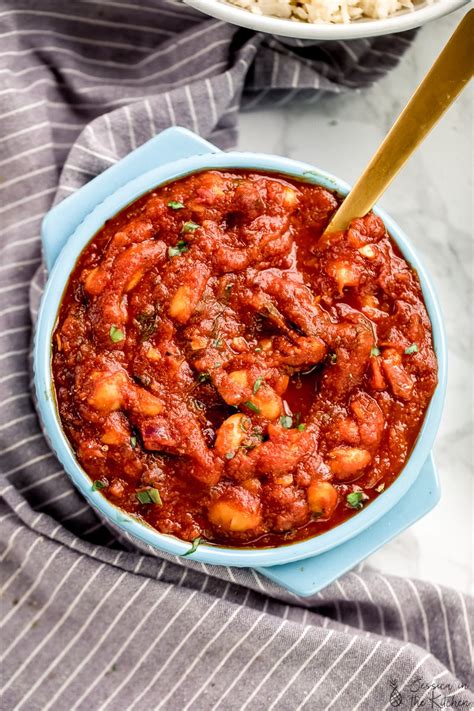 Creamy Smoky White Beans In Garlicky Tomato Sauce One Pot Jessica In The Kitchen