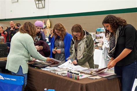 Craft And Collectable Show Photo Gallery Elmira Maple Syrup Festival