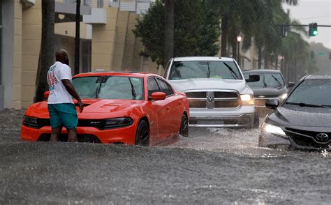 Fort Lauderdale airport closes as severe storms cause flash floods