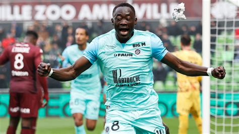 Mercato Montpellier Fulham Va Faire Une Offre Pour Akor Adams