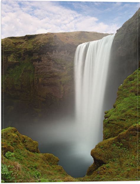 Vlag Hoge Wilde Waterval In De Groene Natuur X Cm Foto Op