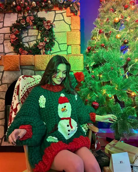 dancing in the rain: Meltem Akçöl via instagram