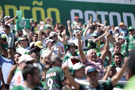 Ingressos J Est O Venda Para O Jogo Entre Chapecoense E Goi S Na