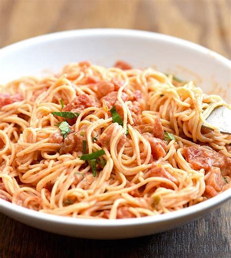 Angel Hair Pasta With Tomato Cream Sauce Onion Rings And Things