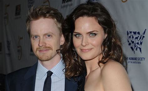 Who Is Emily Deschanel Husband? Her Love Life With David Hornsby?