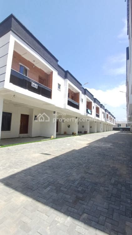 For Sale Spacious Serviced Bedroom Terrace Duplex For Distress