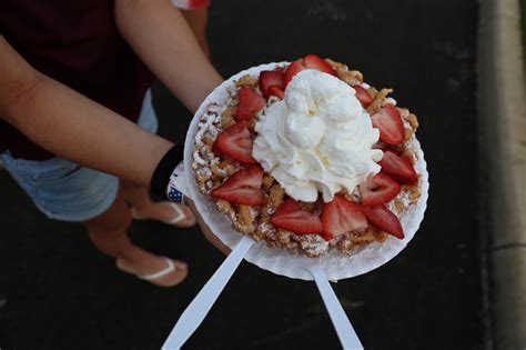 Deluxe Funnel Cake – Ruth E. Hendricks Photography