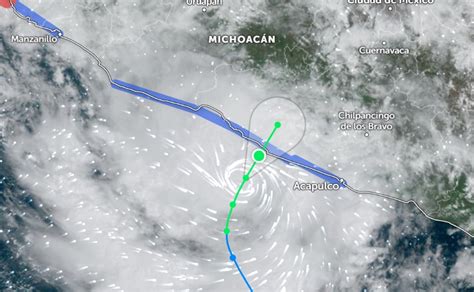 Centro De Tormenta Tropical Max A Punto De Tocar Tierra