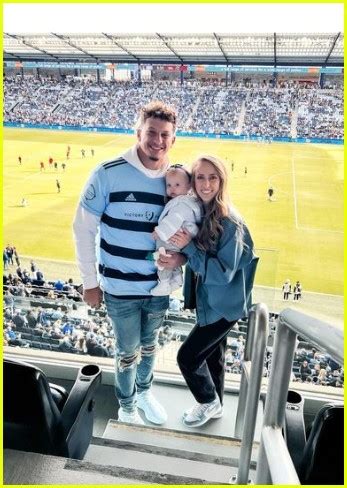Patrick Mahomes & Wife Brittany - Cutest Family Photos!: Photo 4885782