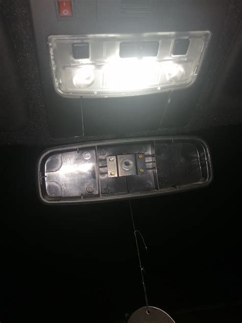 Вольтметр мне в… Зеркало😁 — Lada Приора хэтчбек, 1,6 л, 2010 года ...
