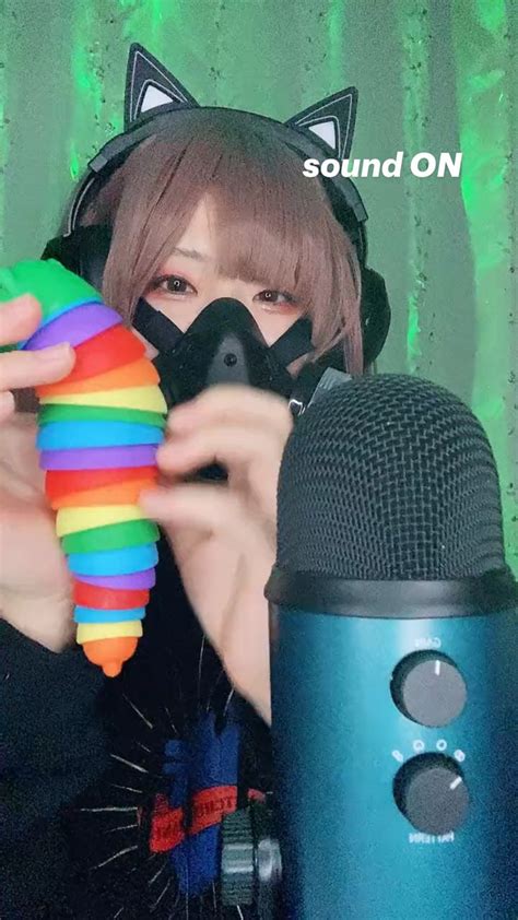 Asmr For Sleepreluxing Rainbow Fidget Slug Soundstapping Scratching