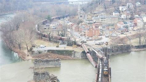 Csx Train Cars Derail And Fall Into River Near Harpers Ferry