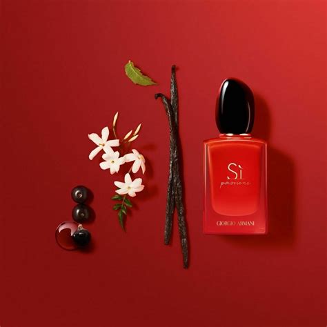 Sì Passione Intense by Giorgio Armani Reviews Perfume Facts