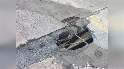 Road Woes Freeway Hole Exposes More Problems Abc13 Houston