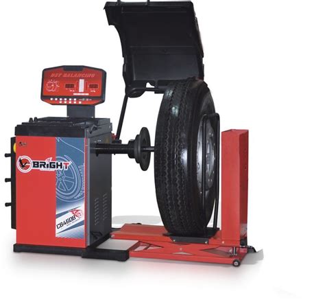 Bright Cb Truck Wheel Balancing Machine Can Balance Tyres Upto Kg