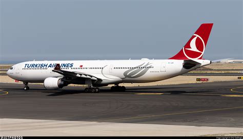 Tc Jog Airbus A Turkish Airlines Mr Sadikoglu Jetphotos