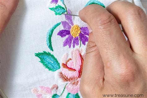 Hand Embroidery Stitches For Flowers