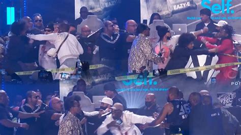 Bone Thugs N Harmony And Three 6 Mafia Fight During Verzuz Battle Youtube