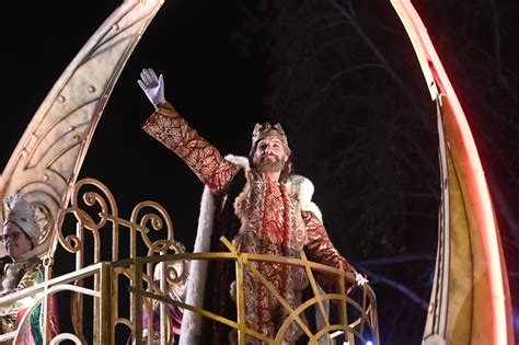 Cabalgata De Reyes En Directo Los Reyes Magos Reparten Ilusi N