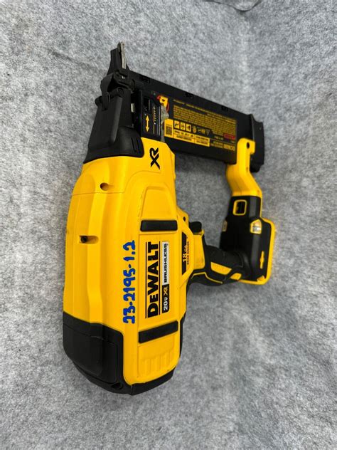 DEWALT DCN680 20V MAX XR BRUSHLESS 18GA CORDLESS BRAD NAILER TOOL