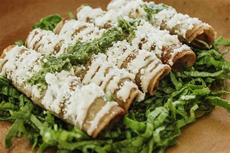 Recetas mexicanas Así puedes preparar unos deliciosos tacos dorados en