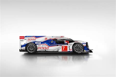 Have Some More Toyota TS040 Pics and Powertrain Footage - autoevolution