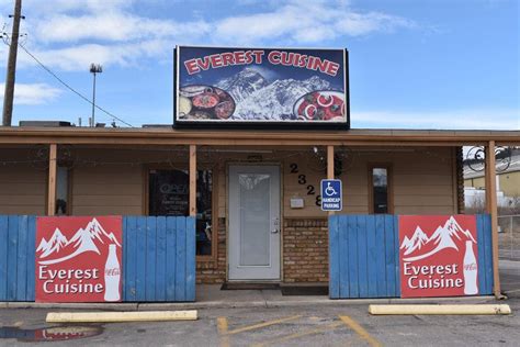 Conquering Everest | Y-Knot-Creations LLC | Rapid City, SD