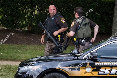 Fairfax Sheriffs Deputies Arrive Near Building Editorial Stock Photo ...