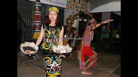 Kuching Intercultural Mooncake Festival Dayak Performance Sarawak