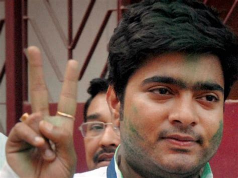 ममता बनर्जी के भतीजे अभिषेक को रैली में युवक ने मारा थप्पड़ Mamatas Nephew Abhishek Banerjee