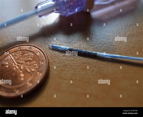 Size comparison Stent Stock Photo - Alamy